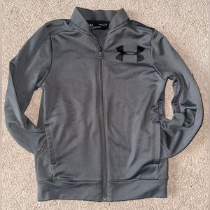 Under Armour zip up jacket. Boys size small. Good condition